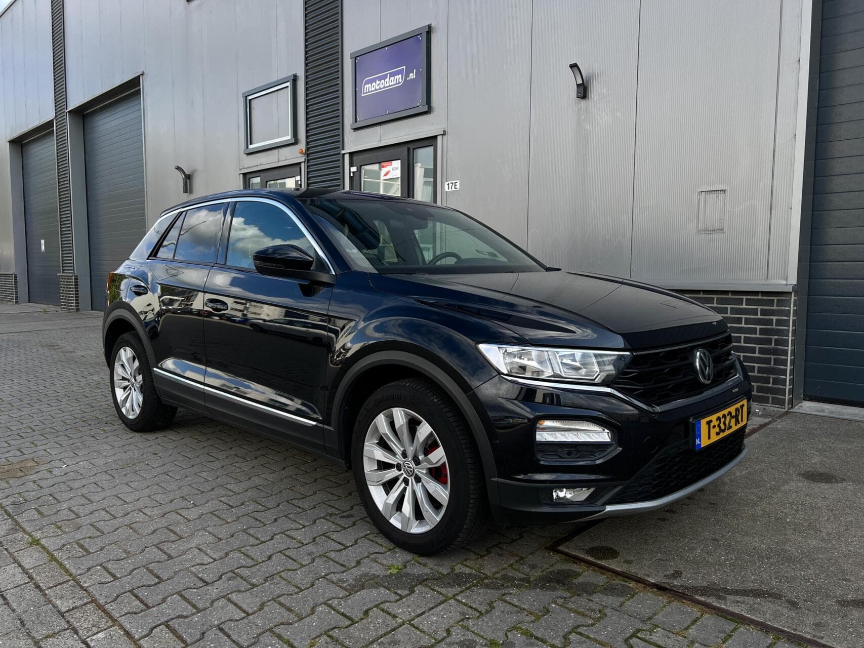 Volkswagen T-Roc 1.5 TSI Sport Business | R | DSG-7 | DEALER ONDERHOUDEN | PDC | Adaptive Cruisecontrol